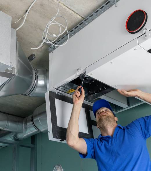 Hvac,Technician,Install,Ducted,Heat,Recovery,Ventilation,System,With,Recuperation
